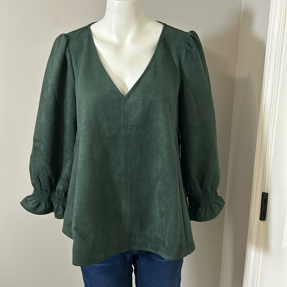 TUCKERNUCK Malachite Suede Easton Blouse Green Ruffle Sleeve Top Sz M NEW - Picture 5 of 14